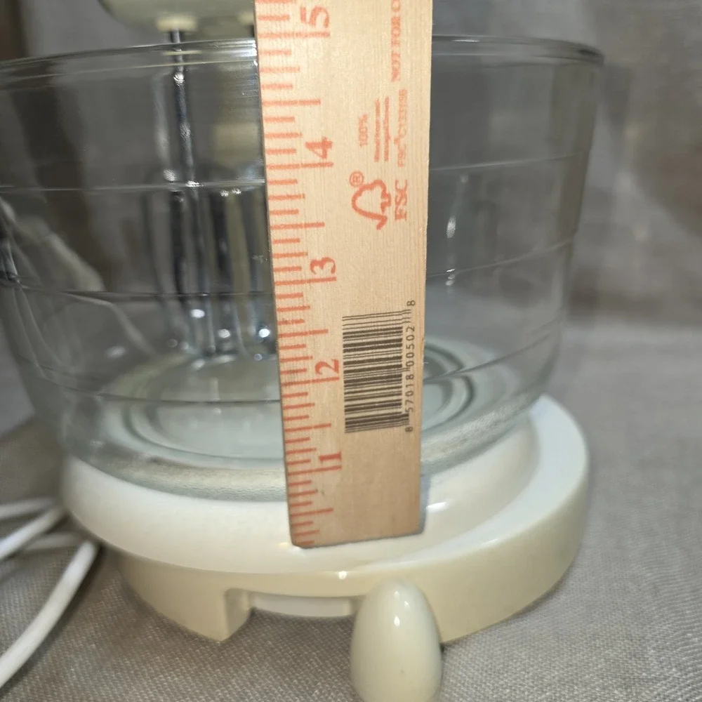 Retro Beige GE Hand/Stand Mixer & Glass Bowl  And Beaters Vintage